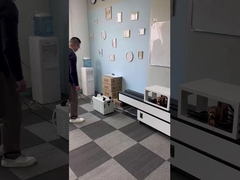 2 lâmpadas LED num transportador