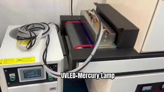 Uma lâmpada UVLED + duas lâmpadas de mercúrio
